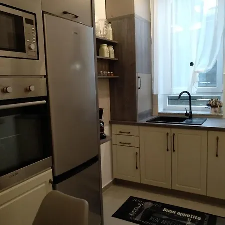 Апартаменти Comfy Studio *