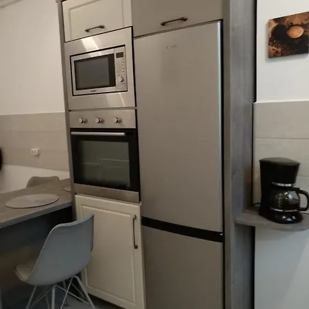 Comfy Studio Апартаменти