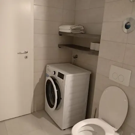 Апартаменти Comfy Studio Брашов